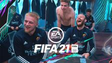 Laget reagerar på sina kort i FIFA 21